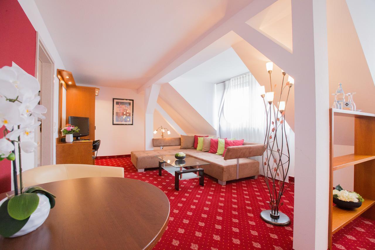 Suite with City View,636135993:JPEG